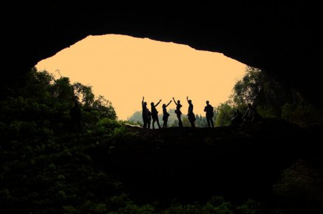 发现:南宝山溶洞群
