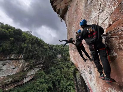 天府川西竹海飞拉达攀登道升级归来，首批体验