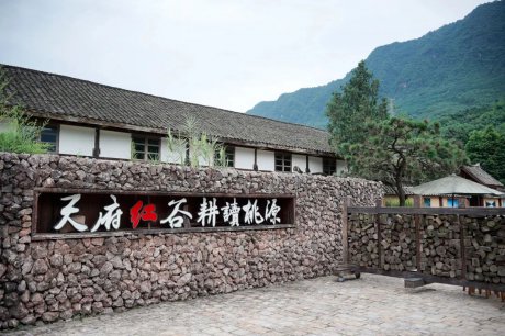 寻一处山水别院,不惊不扰,诗意回归乡村